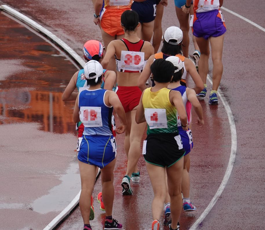 陸上女子コレクションVol.175　R1　競歩　国体ブルマ　高知県代表女子陸上　ミズノ製レーシングブルマ　雨ブルマ　お尻食い込み　ひとりだけブルマ