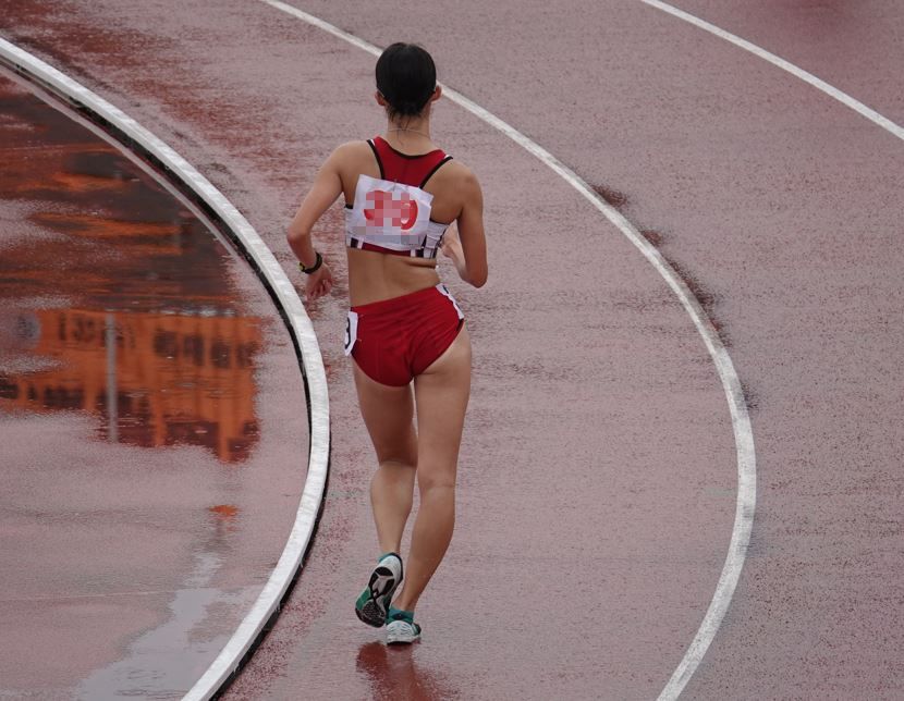 陸上女子コレクションVol.175　R1　競歩　国体ブルマ　高知県代表女子陸上　ミズノ製レーシングブルマ　雨ブルマ　お尻食い込み　ひとりだけブルマ