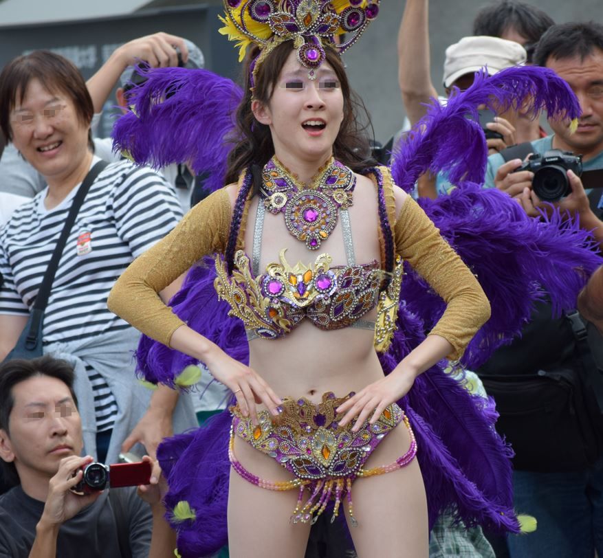 セクシーサンバダンサー フラッグ Ｔバック　羞恥衣装　胸ポロリ　チアリーディング　サンバ　サンバチーム