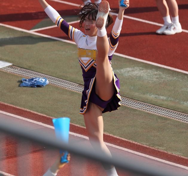 チアリーダー・全国の厚い壁 躍動カメラマン 南山大学チアリーディング部 はみパン インナーショーツはみ出し スコート ハイキック ブルマ型アンダースコート JDチア