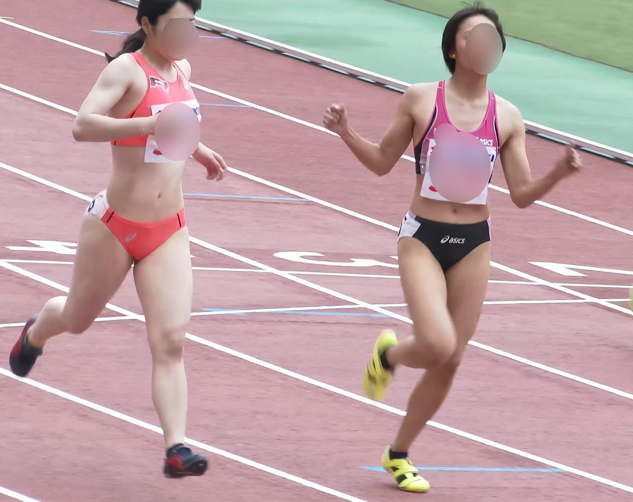 【再販】【AIリマスター】arch_0016_03_03 色白OL選手が膨張色のピンク色ユニ着用で後ろ姿に注目されてしまう動画 ニューヨーク体育大学　2016年陸上女子400ｍ走　ピンクブルマ　アシックス製レーシングショーツ　大阪成蹊大学　女子陸上部　実業団女子　社会人ブルマ