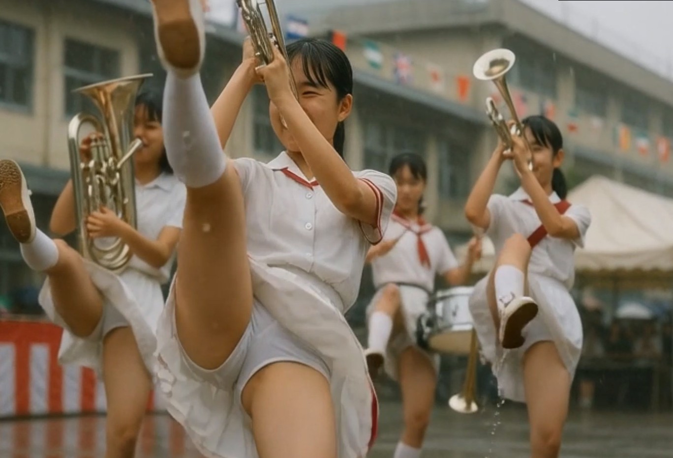 【ＡＩ動画】雨の中の鼓笛隊ステージ・びしょ濡れ動画 ANSサークル　プリーツスコート　スコートブルマ　生パンツチア スポブラ アンスコ禁止